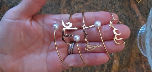 Arabic or English name custom bangle bracelet with pearl