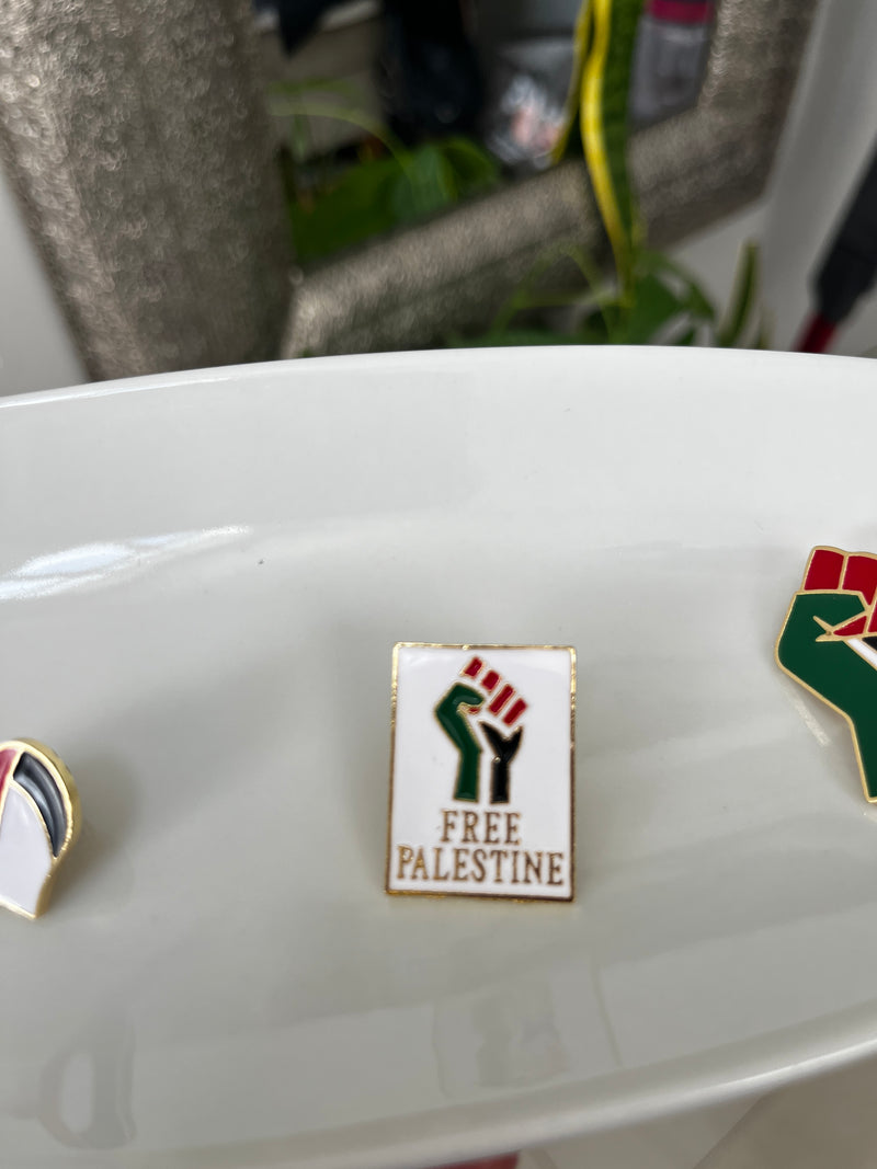 Solidarity Palestine pins
