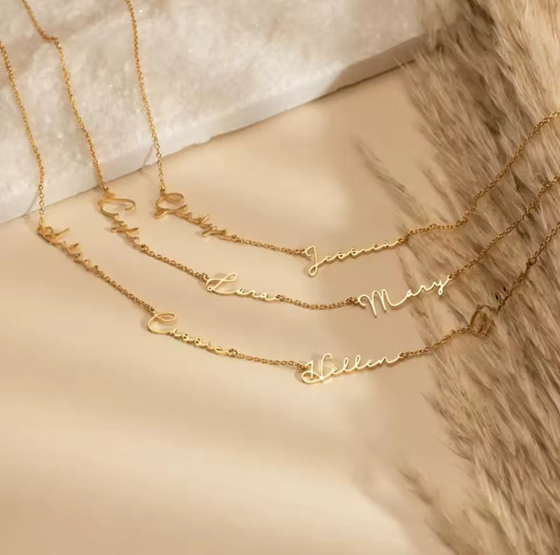 Multiple name necklace