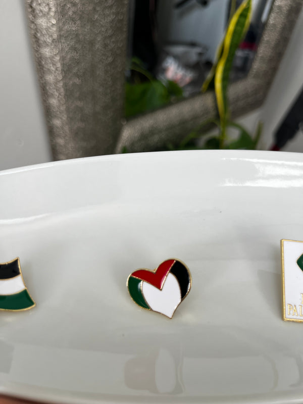 Solidarity Palestine pins