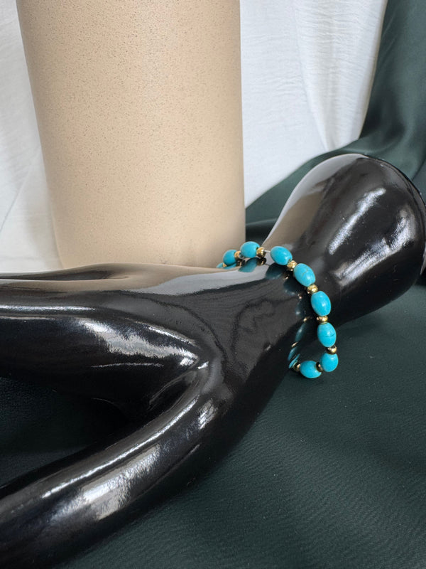 Turquoise bead bracelet