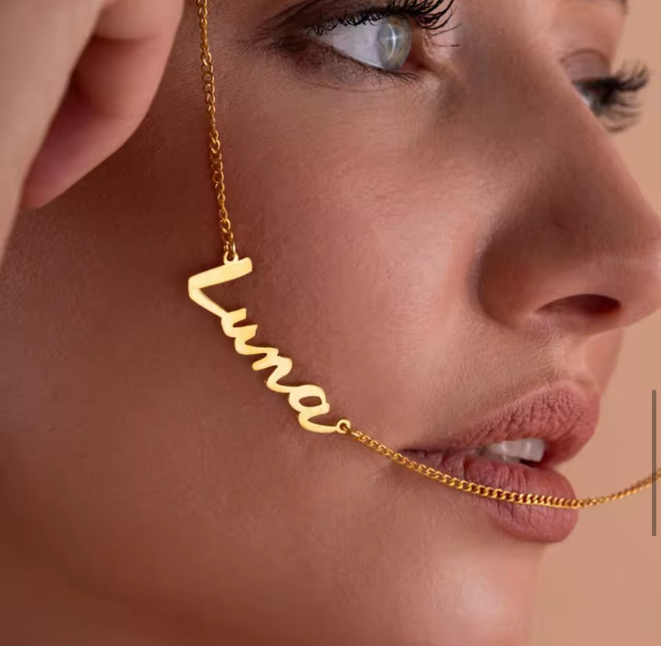 Customized Arabic name necklace